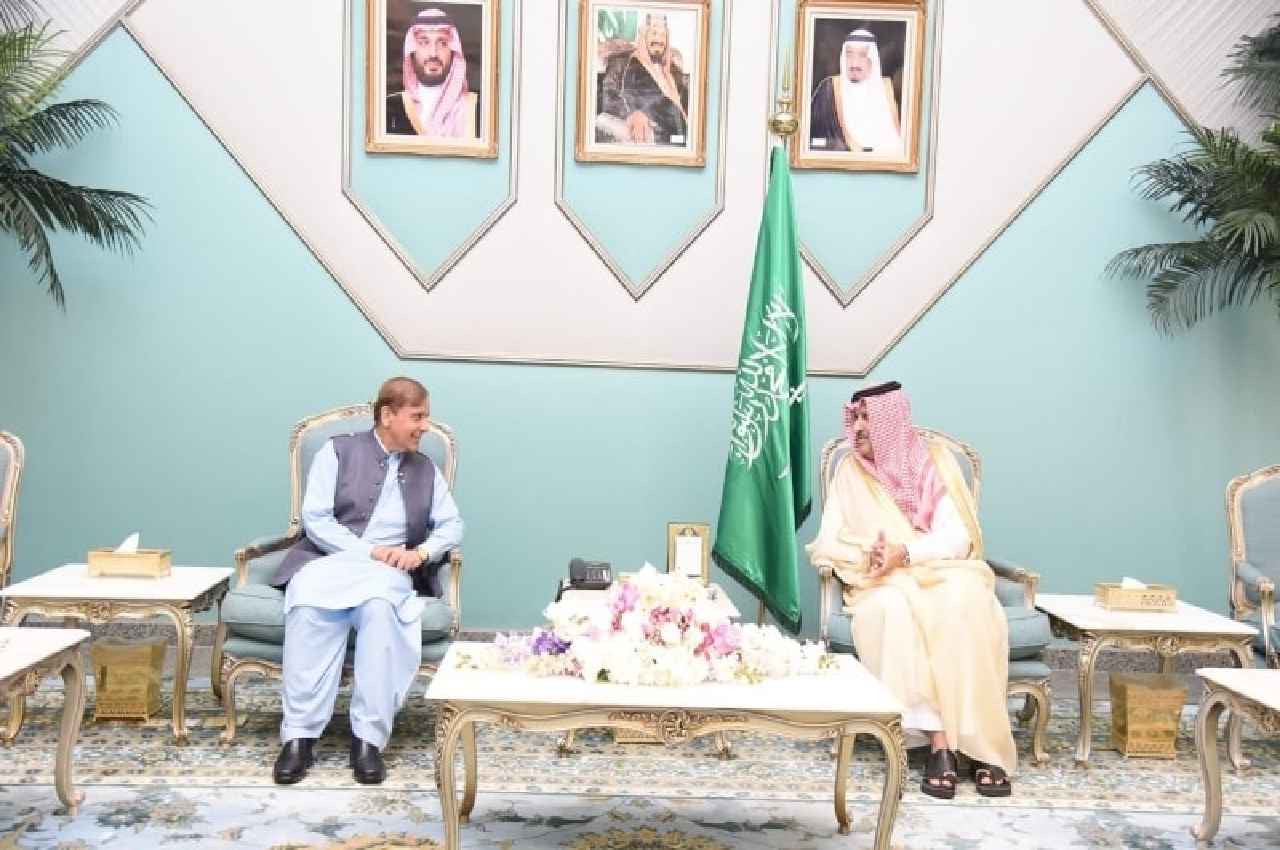Pakistan News : दोस्त सऊदी बचा लेगा पाकिस्तान को दिवालिया होने से, देगा 5 अरब डॉलर