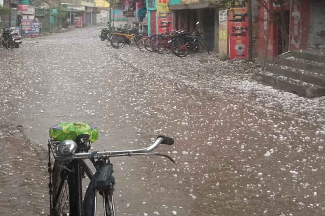 Rajasthan Weather Update: प्रदेश के इन क्षेत्रों में पड़ेंगे ओले! IMD ने जारी किया ये अलर्ट