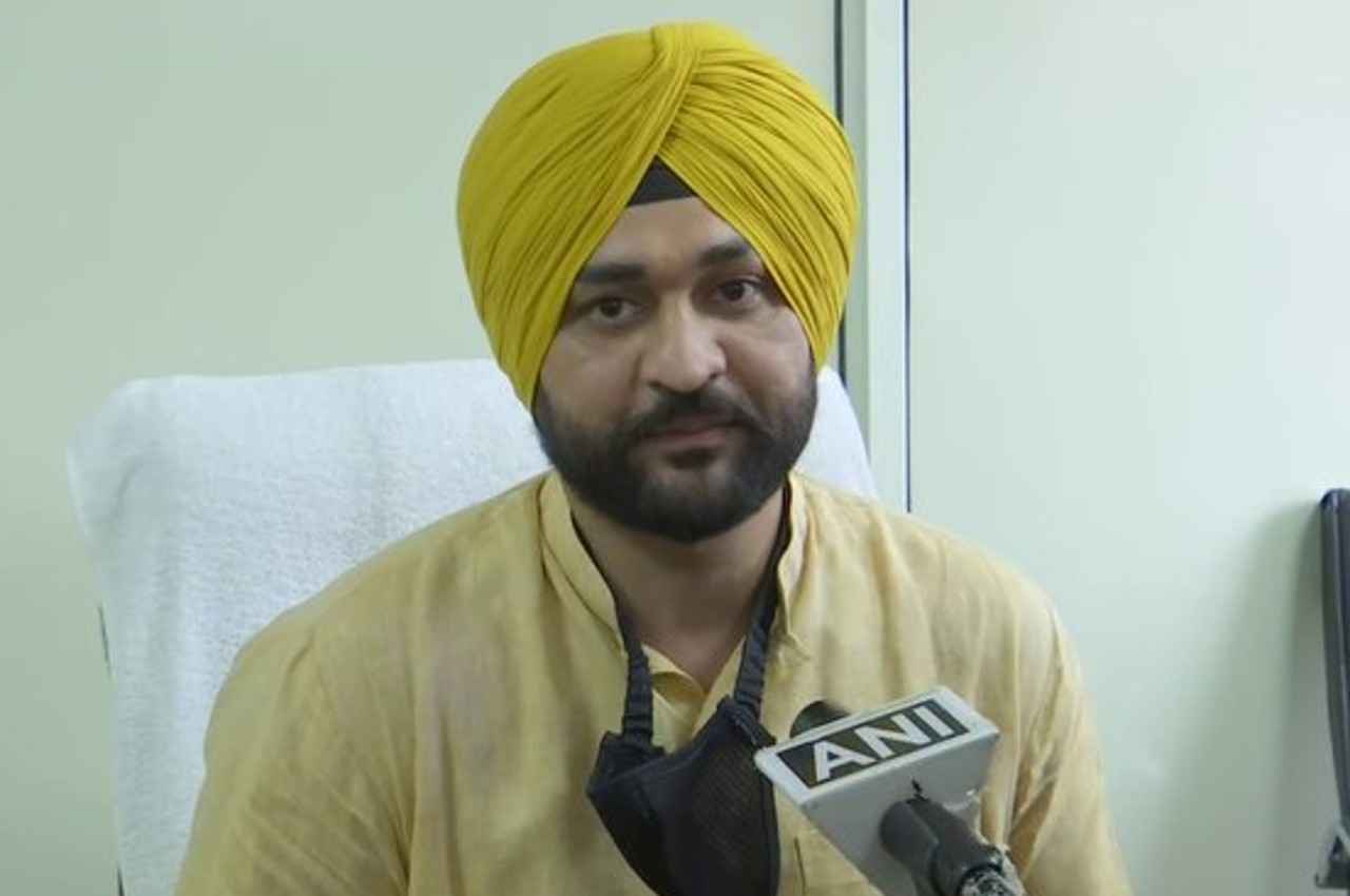 Haryana News: हरियाणा के खेल मंत्री संदीप सिंह का इस्तीफा, महिला कोच ने लगाया है रेप का आरोप