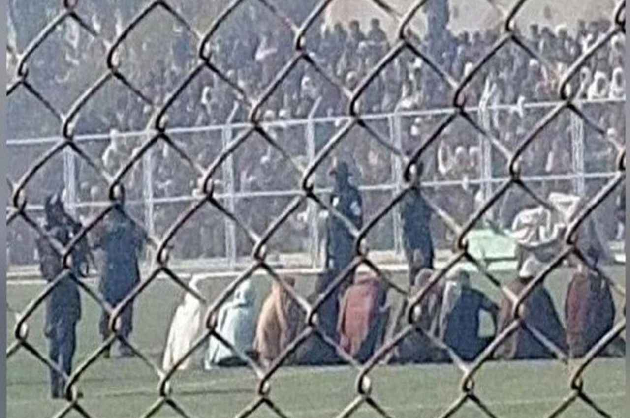 चोरी के दोषियों को 'तालिबानी सजा'; चार लोगों के हाथ काटे, सार्वजनिक रूप से कोड़े भी बरसाए