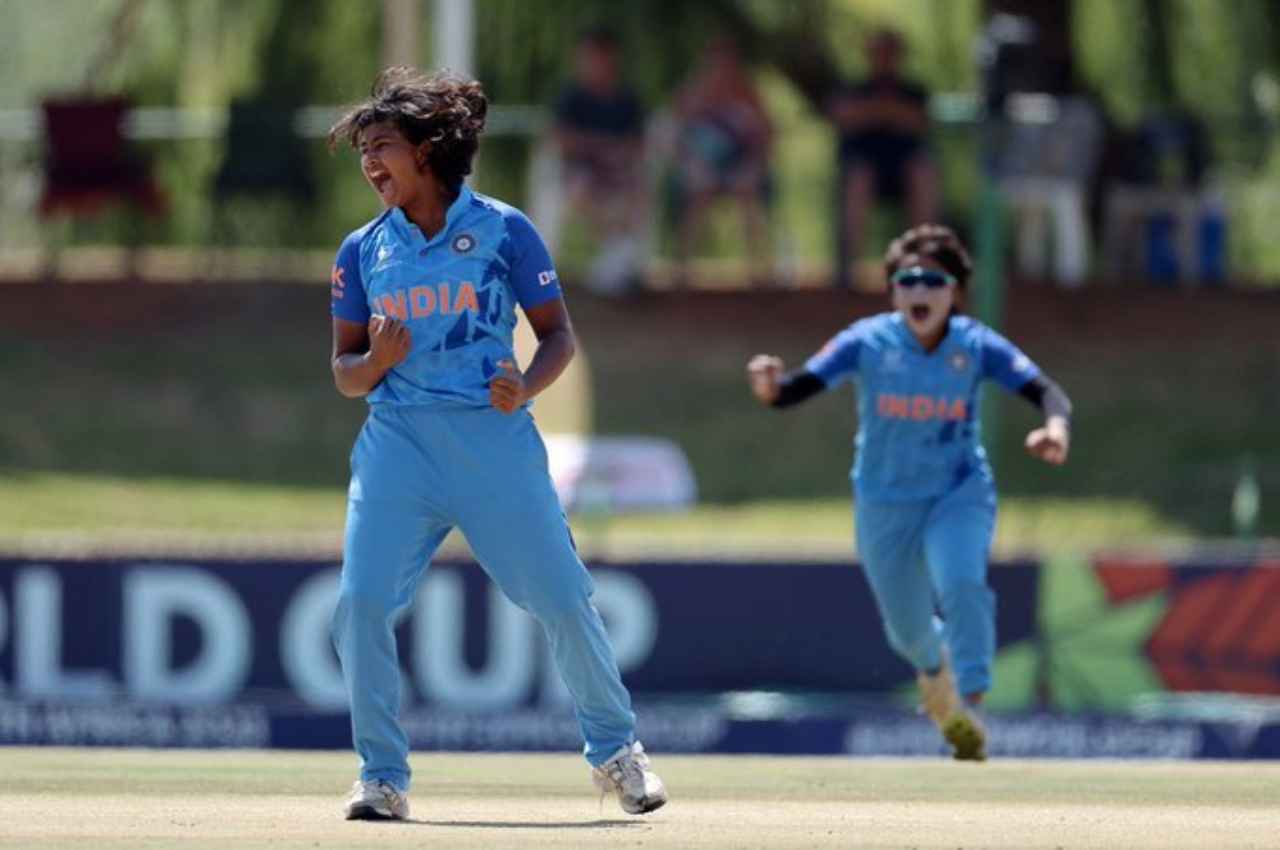 U-19 World Cup 2023: पार्शवी चोपड़ा ने फिर मचाई सनसनी, न्यूजीलैंड को हराकर भारतीय टीम फाइनल में पहुंची