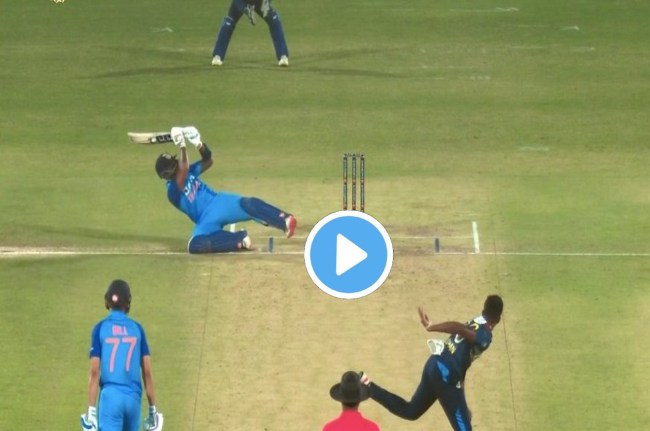 IND vs SL Suryakumar yadav hit stormy six and Gulati on field