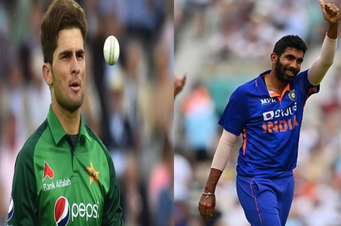 Bumrah vs Shaheen Pak former all rounder Abdul Razzaq compared