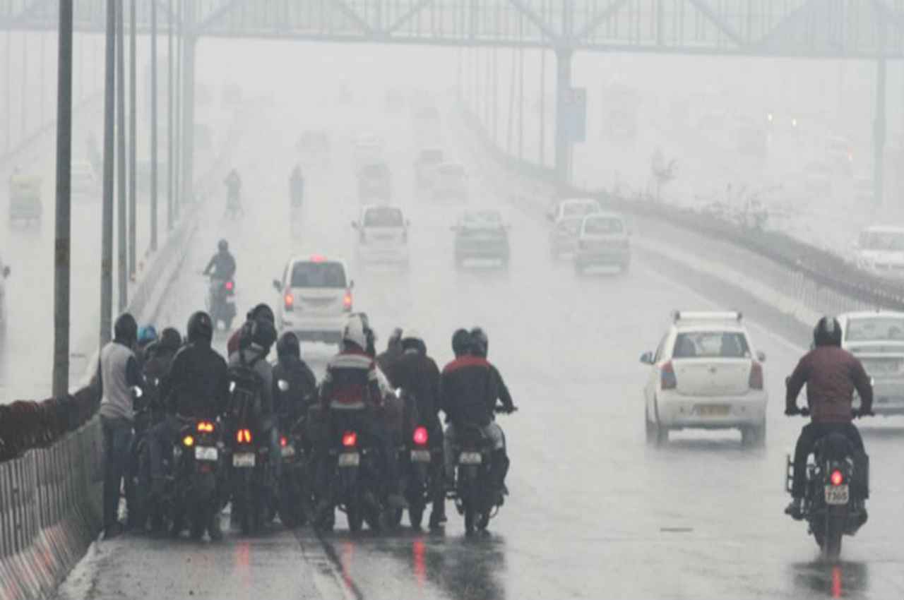 Weather Update: दिल्ली में बारिश के बाद क्या होगा हाल? IMD की चेतावनी ने उड़ाए होश