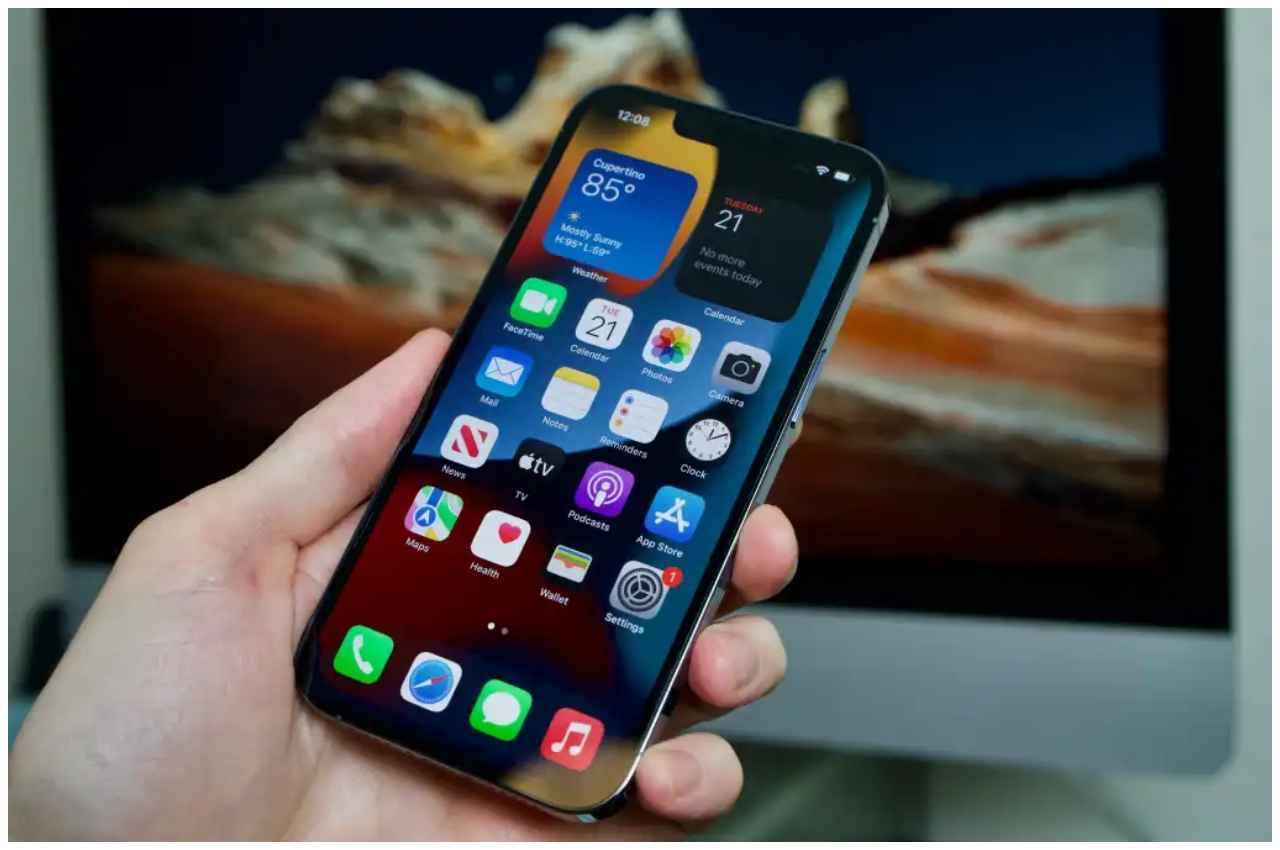 इस iPhone पर तगड़ी छूट! 70 हजार की जगह देने होंगे सिर्फ 38,899 रुपये, जान लें ऑफर्स