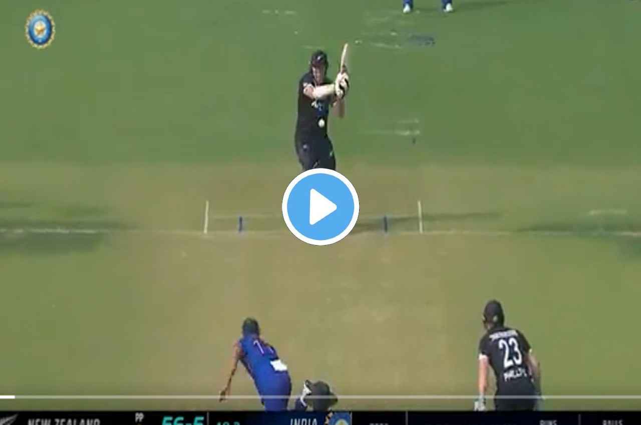IND vs NZ: पहले वनडे में तूफान मचाने वाले ब्रेसवेल फेल, नहीं झेल पाए शमी की बाउंसर, देखें video