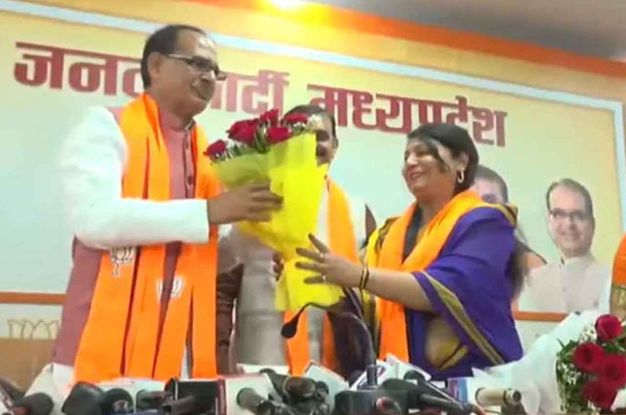 mp politics katni independent mayor preeti suri joins bjp mp politics katni independent mayor preeti suri joins bjp