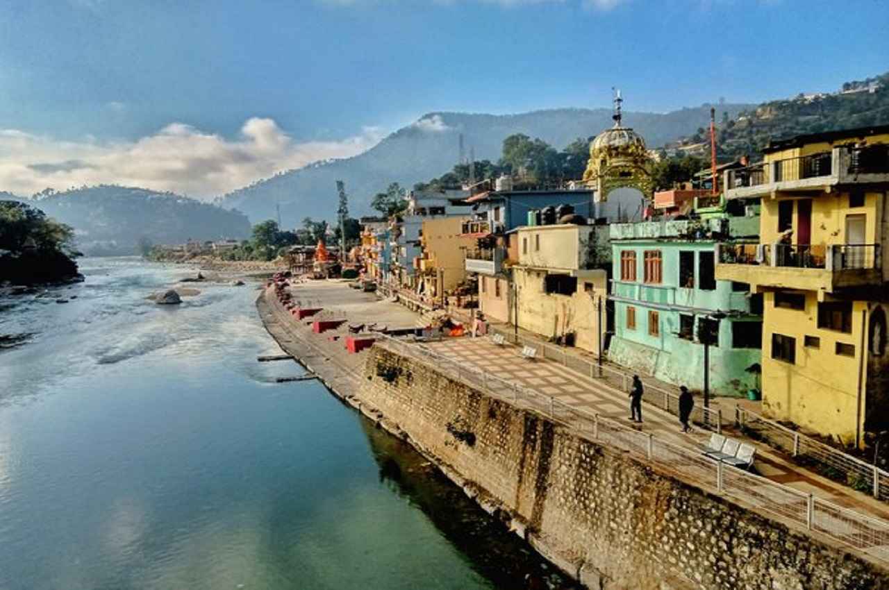 UP Tent House: प्रयाग और वाराणसी के बाद अब इस टेंट सिटी में रात गुजारें, 'रामलला' के करीब, होटल बुकिंग की भी नहीं चिंता