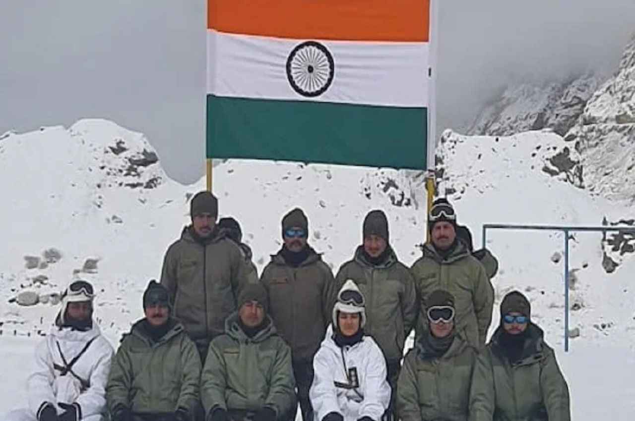 दुनिया के सबसे ऊंचे युद्धक्षेत्र सियाचिन में पहली बार तैनात होने जा रही है कोई महिला अधिकारी, नाम है- शिवा चौहान