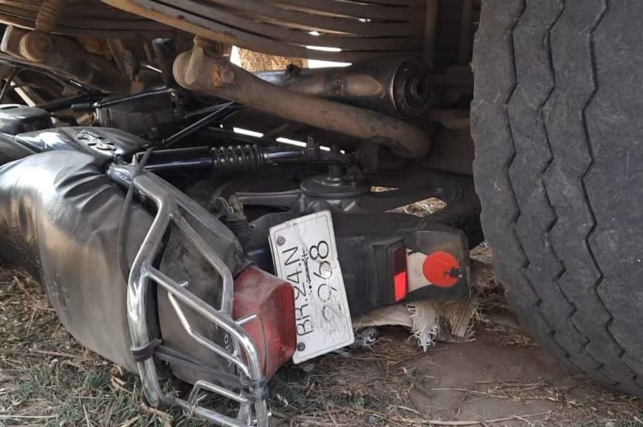 Bihar News: औरंगाबाद में ट्रक ने बाइक में मारी टक्कर, चार की मौत