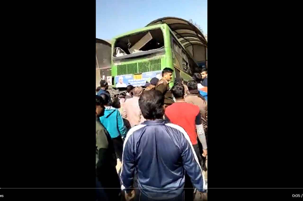 Video, Delhi News, DTC, Dhaula Kuan,