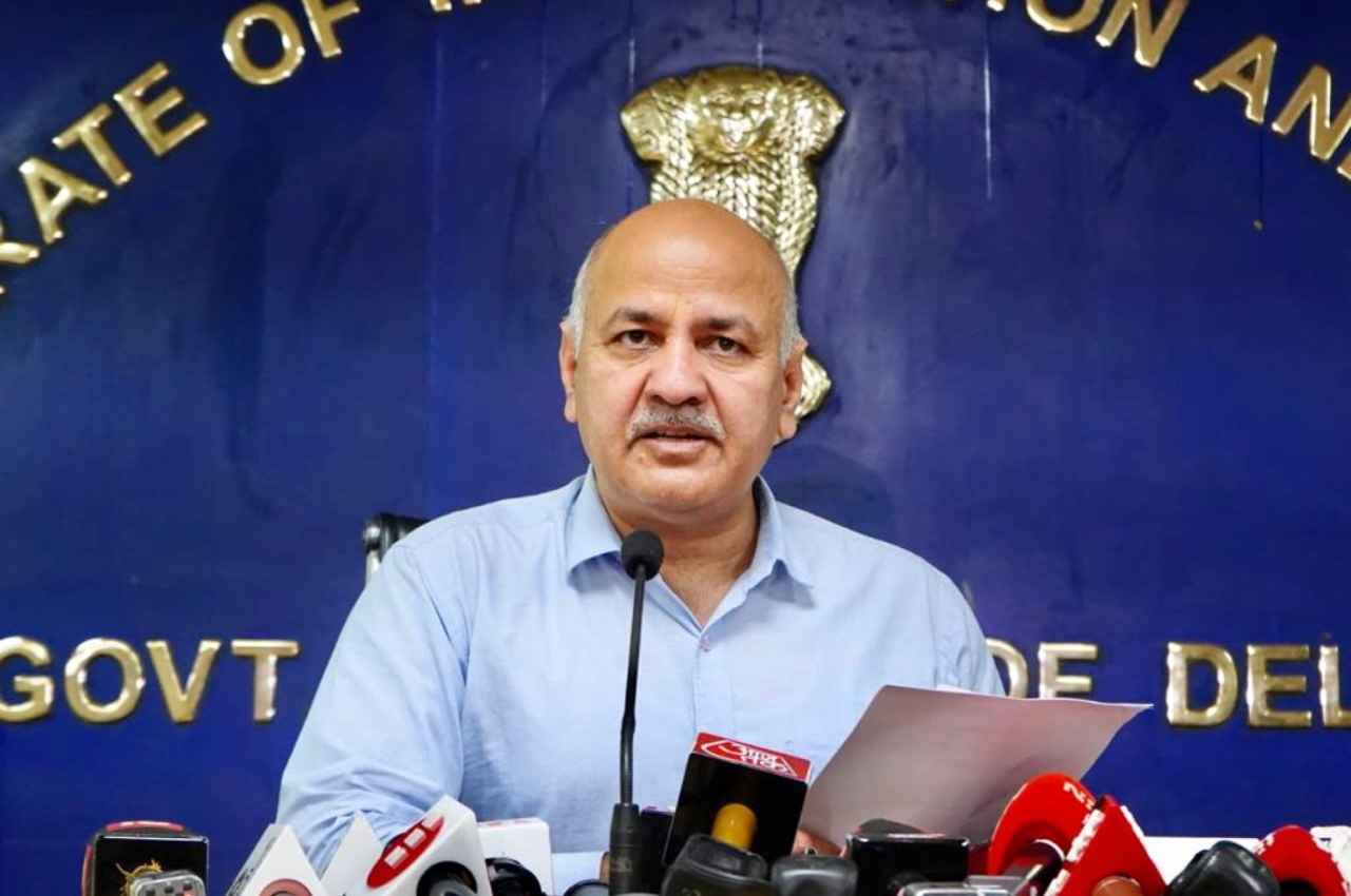 Delhi News: डिप्टी सीएम बोले-दिल्ली में केंद्र की परियोजनाओं के लिए धर्मस्थलों को न ढहाएं एलजी