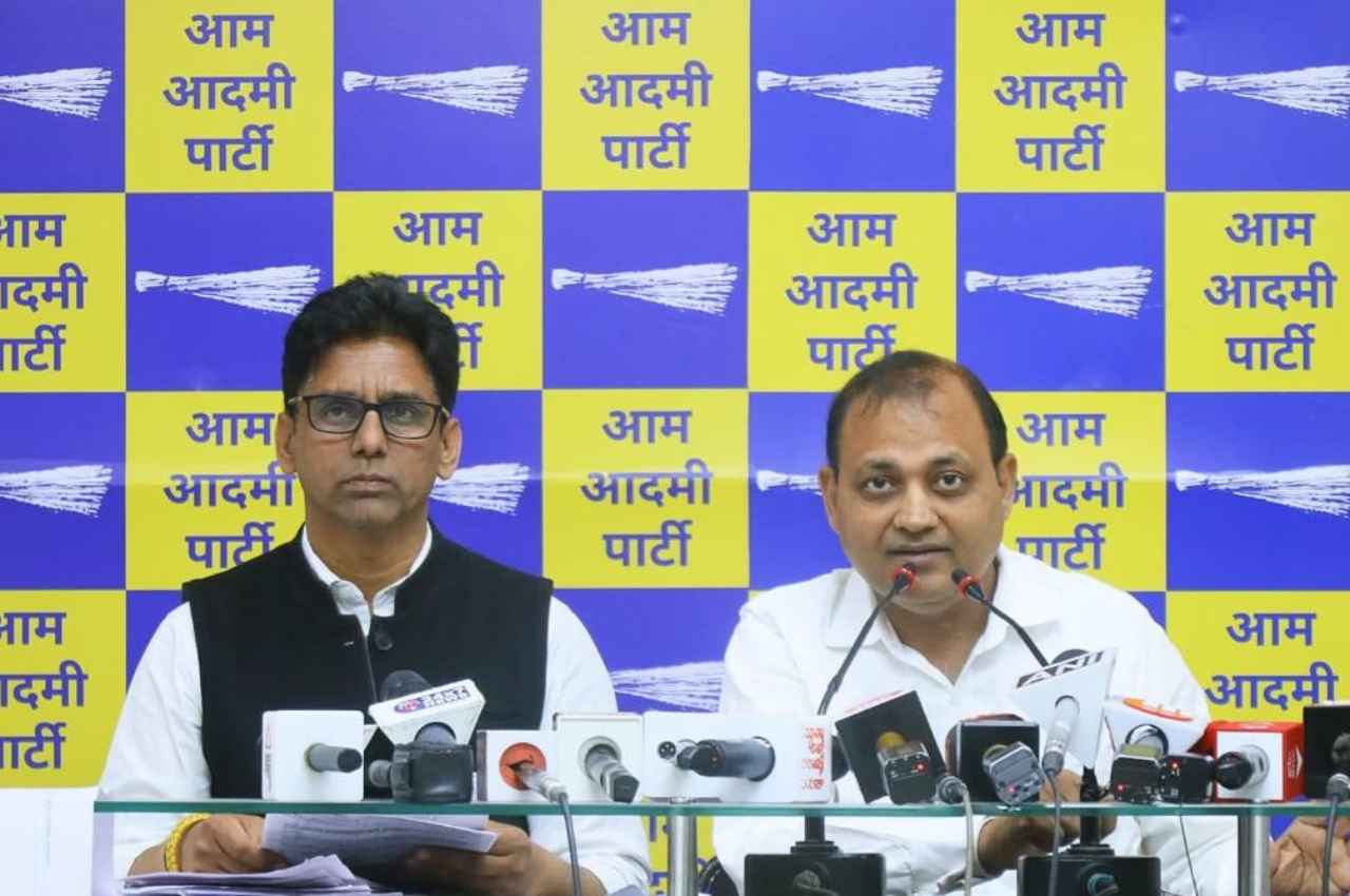 आप नेता सोमनाथ भारती बोले-डिमार्केशन आदेश रद्द, बावजूद इसके छीनी जा रही लोगों के सर से छत 