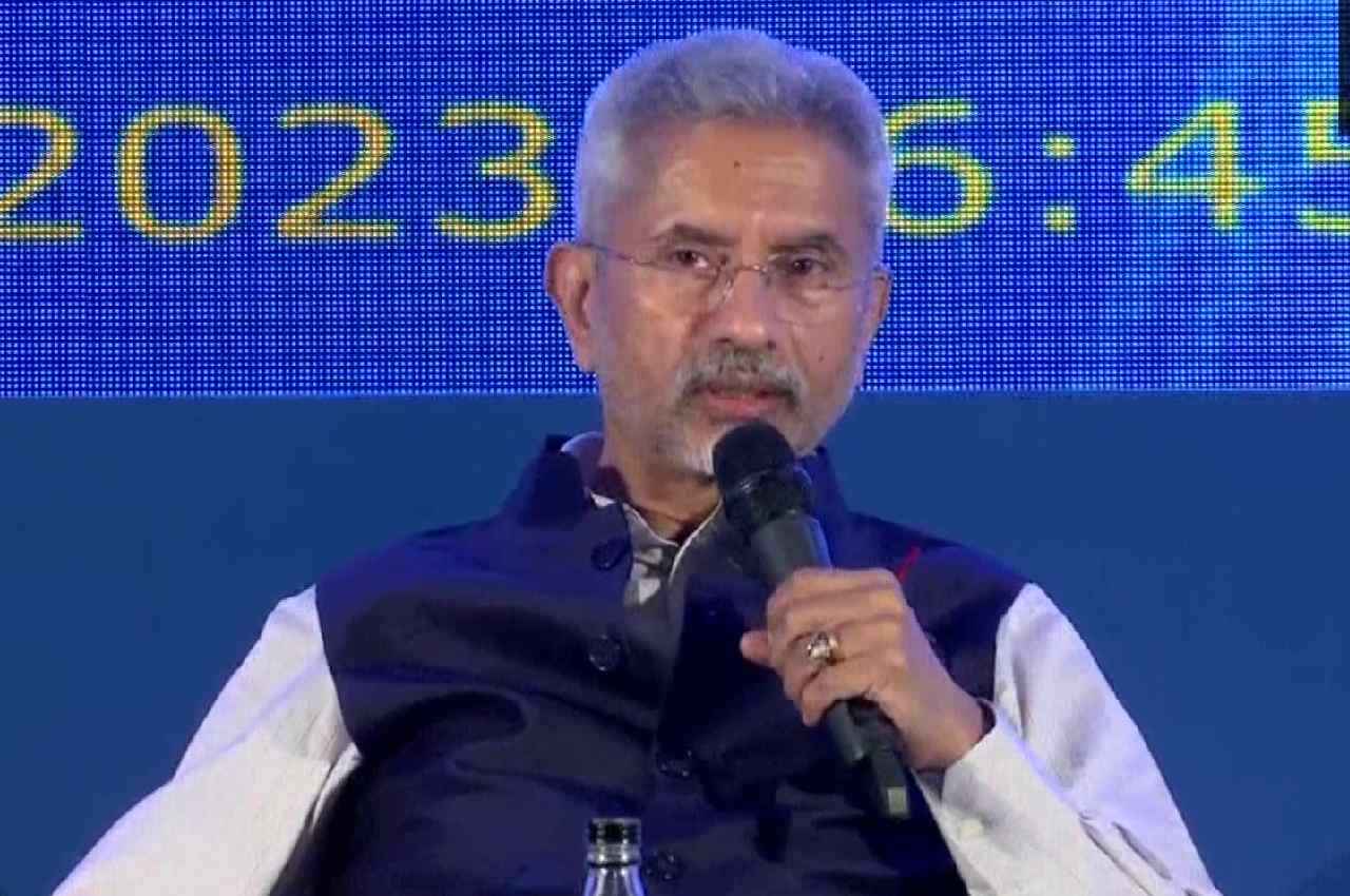 AED 2023: पाकिस्तानी की कंगाली पर एस जयशंकर की दो टूक, बोले- इसके लिए पड़ोसी खुद जिम्मेदार