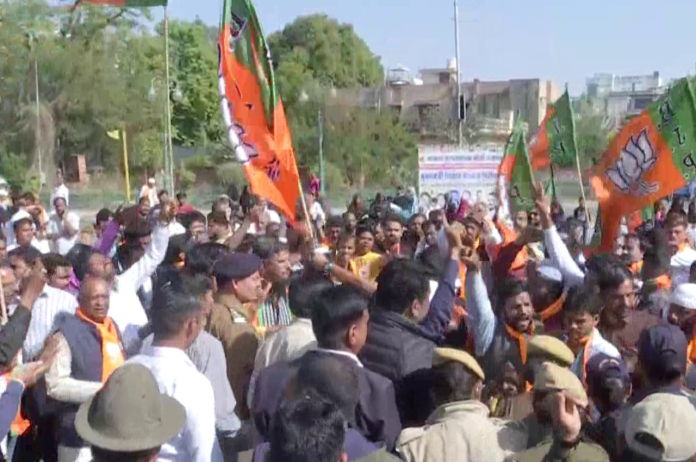 Rajasthan, BJP's Minority wing, protest in Jaipur, Protest against Congress, Rajasthan Ashok gehlot government, Ashok Gehlot, Rajasthan Congress, Rajasthan BJP, Satish Poonia