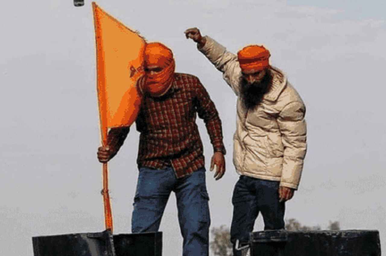 Chandigarh Violence: चंडीगढ़-मोहाली बाॅर्डर पर पुलिस मुस्तैद, सरकारी आवासों की बढ़ाई गई सुरक्षा