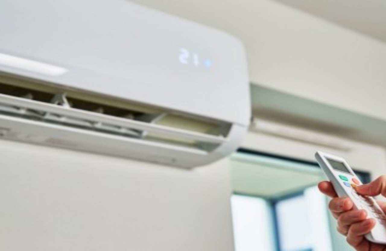Cheapest AC in India, Cheapest AC Flipkart, Flipkart AC Sale, 5 Star Window AC, Blue Star, Voltas, LG, Hitachi, Blue Star 1.5 Ton
