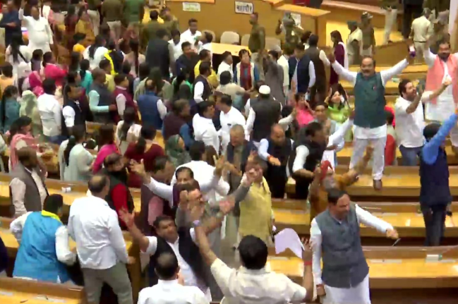 Delhi HC MCD ELECTION Delhi High Court, re-election of Standing Committee, MCD, Aam Aadmi Party, MCD Election, Delhi BJP, Delhi Mayor, Shaily Delhi Mayor, delhi mayor election