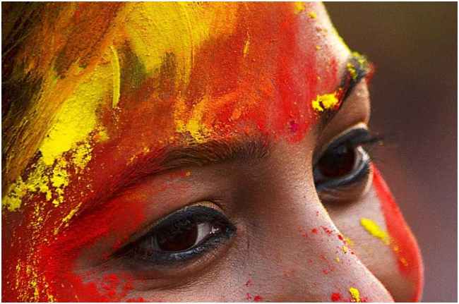 Eye Care Tips For Holi 2023