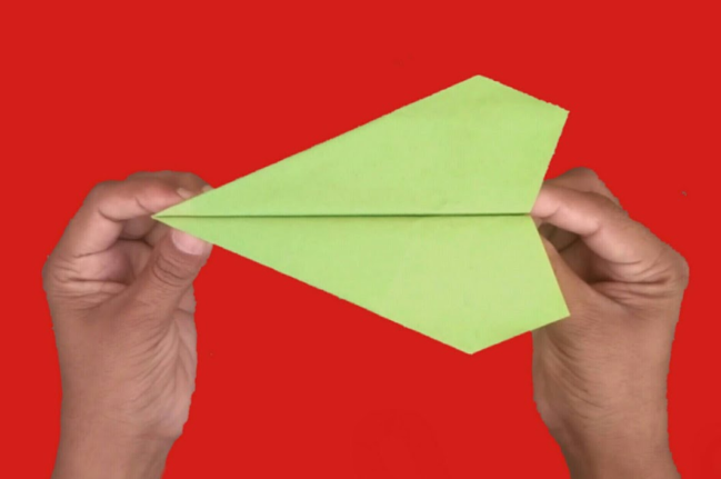 Gorakhpur News, Dust To Crown School Gorakhpur, Gorakhpur School, Gorakhpur Police, Teacher Beaten UKG Student, Paper Ship