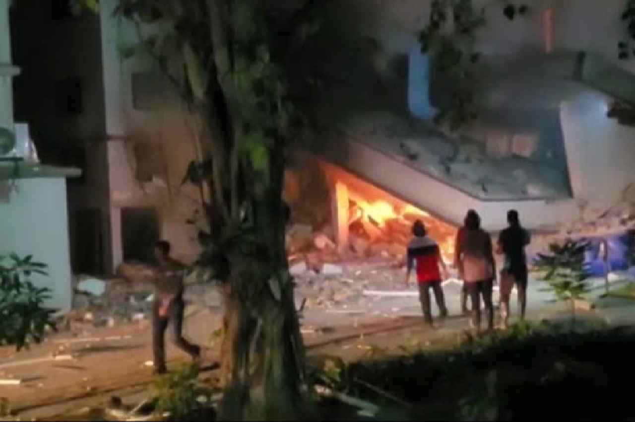 Gujarat Valsad Explosion: गुजरात के वलसाड की फार्मा कंपनी में धमाका, 2 लोगों की मौत