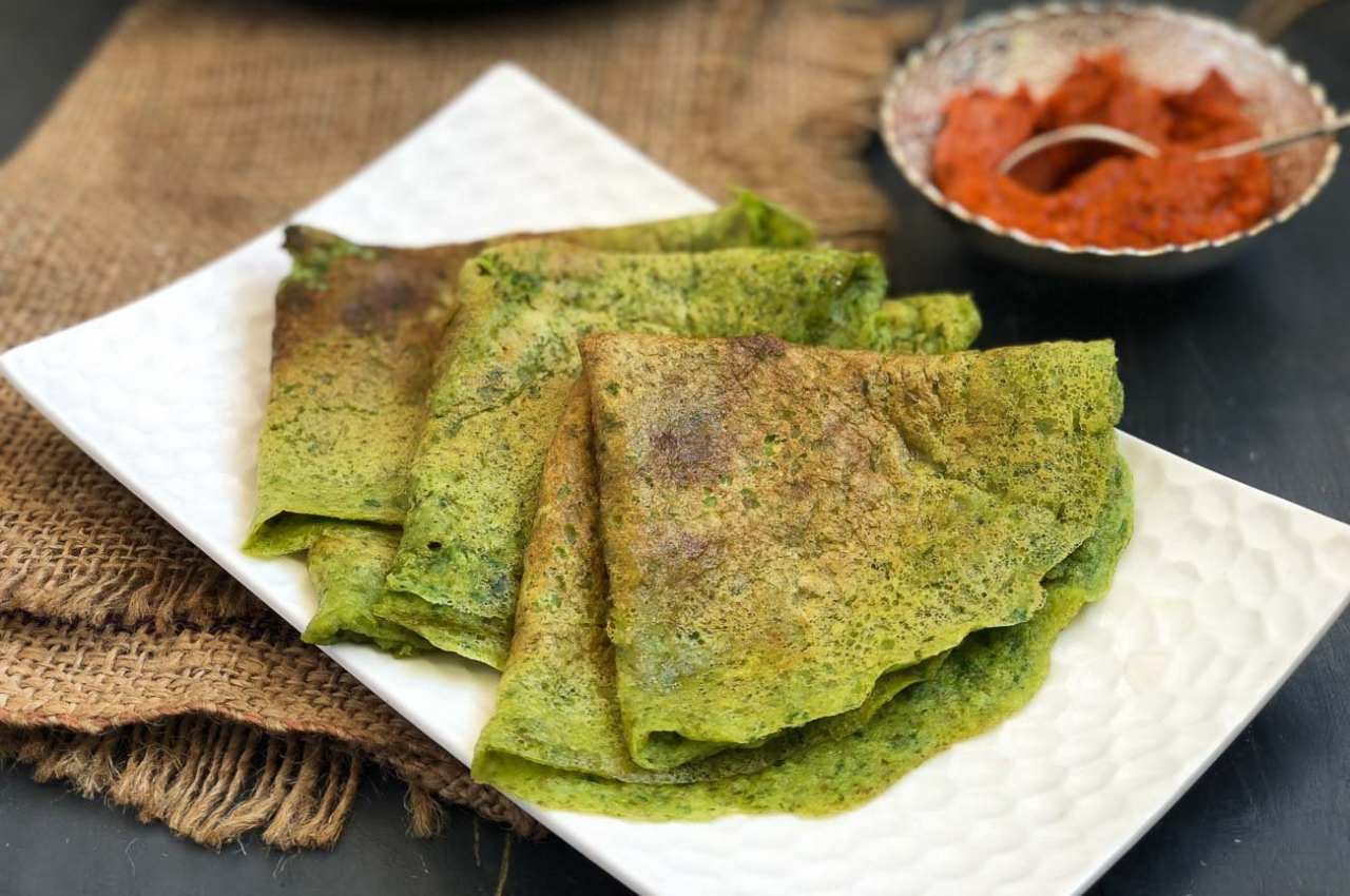 Palak paneer chilla Recipe, Palak chilla Recipe, chilla Recipe