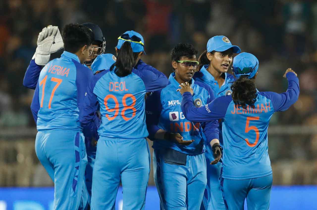 IND W vs SA W: वर्ल्ड कप से पहले बड़ा झटका, फाइनल में साउथ अफ्रीका से हारी टीम इंडिया