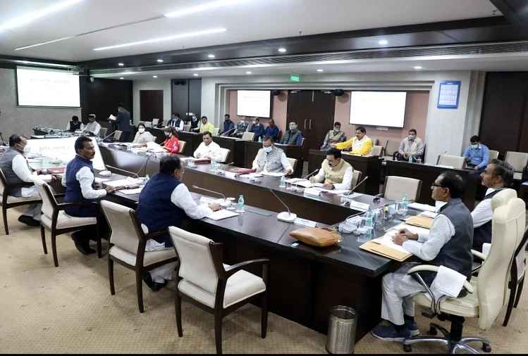 Mp News: उमा भारती की मांग पर शिवराज कैबिनेट ने लगाई मोहर, एमपी में बंद होंगे सभी अहाते