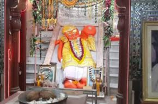 Meat Thrown In Hanuman Mandir