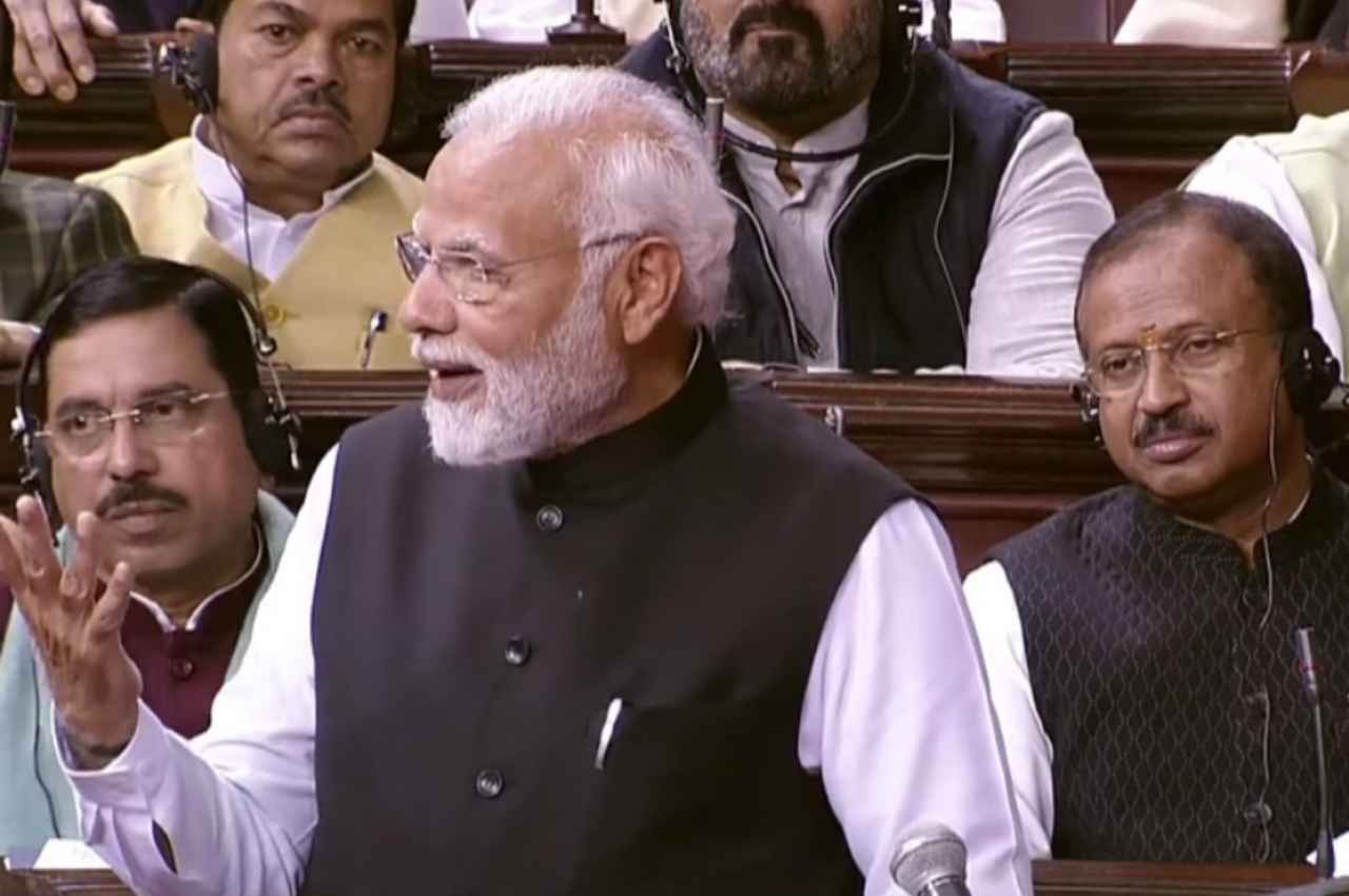 PM Modi Speech: 'उनकी पीढ़ियों के लोग नेहरू सरनेम क्यों नहीं रखते?' PM मोदी का बड़ा हमला