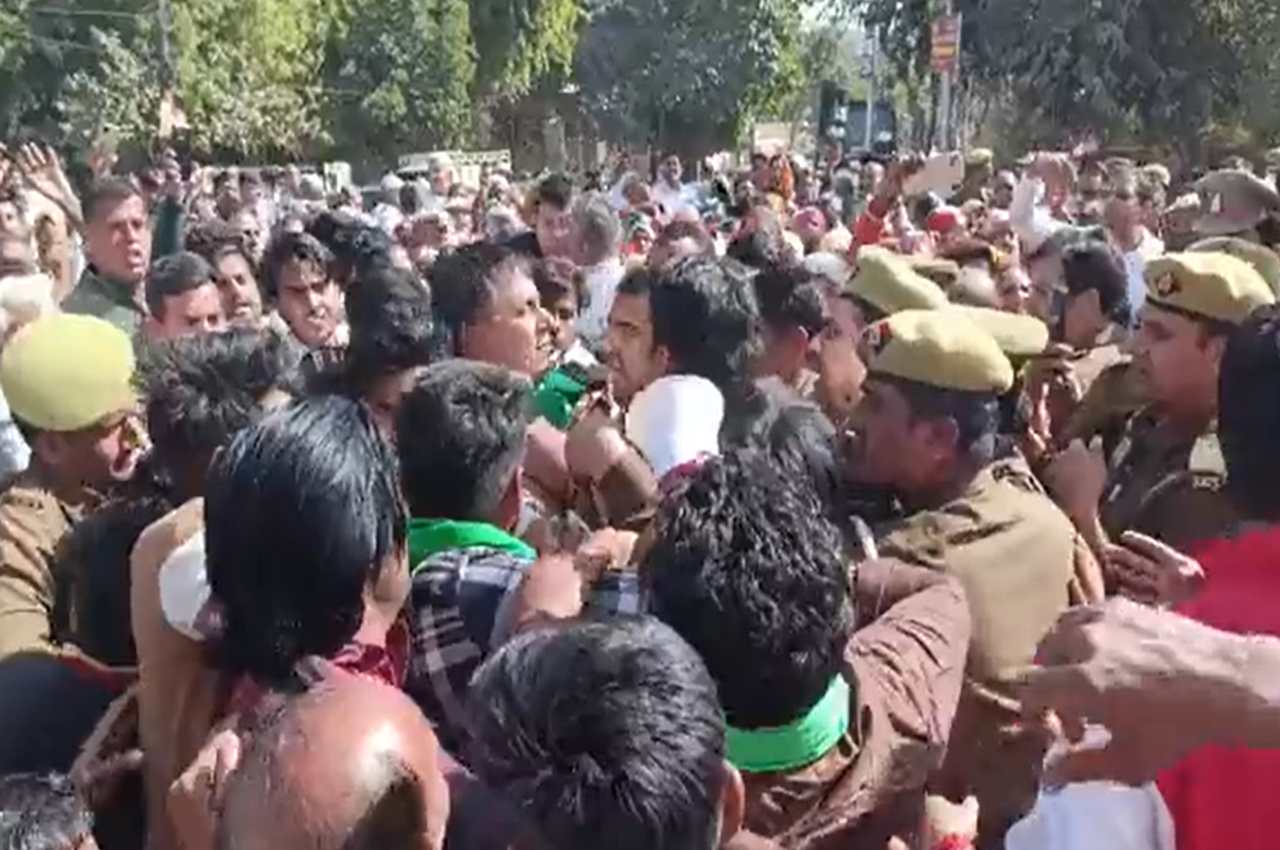 Farmers reached NTPC headquarters in Noida, clashed with police, hindi news, watch video