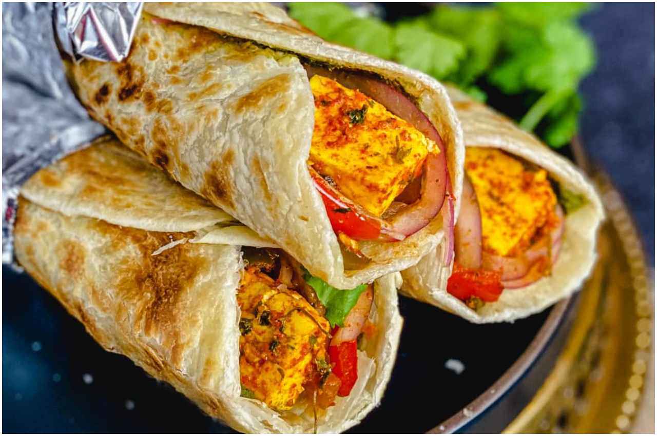 Paneer Roll Recipe: सुबह के नाश्ते में 5 मिनट में बनाए पनीर रोल, ये रही आसान विधि