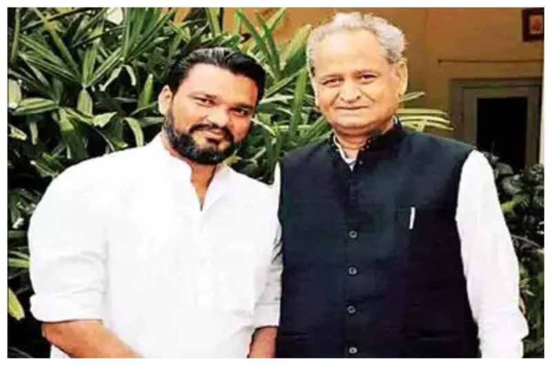 Rajasthan Phone Tapping Case, Cm Ashok Gehlot With OSD Lokesh Vyas