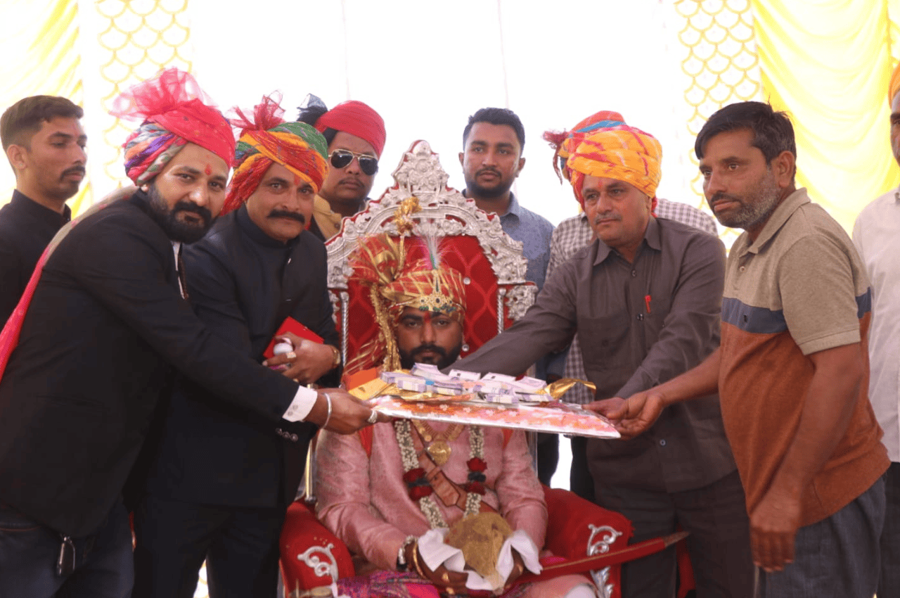 Rajasthan की अनूठी शादी: दूल्हे ने शगुन में 11 रुपए और नारियल लिए, लौटा दिए 1.11 लाख रुपए, घरवाले बोले- 'दुल्हन ही दहेज'