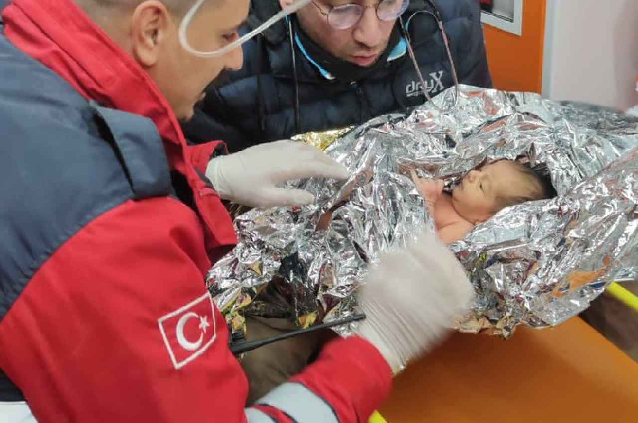 Turkey Miracle Stories: 90 घंटे तक 10 दिन के नवजात ने दी मौत को मात, 101 घंटे बाद 6 लोगों का किया रेस्क्यू