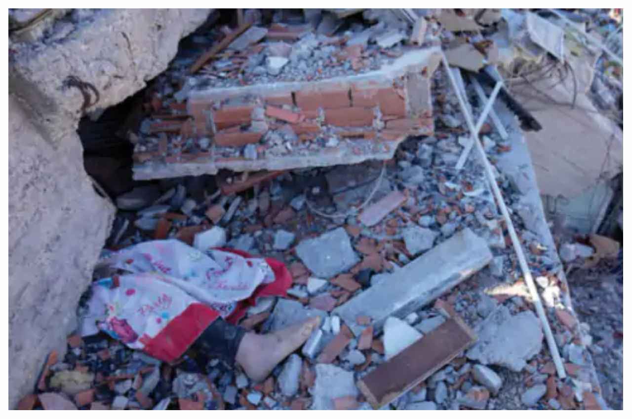 Turkey Syria Earthquake Update: अब तक 28 हजार से ज्यादा मौतें, तुर्किये में मलबे से मिला एक भारतीय का शव, बचाव और राहत अभियान जारी
