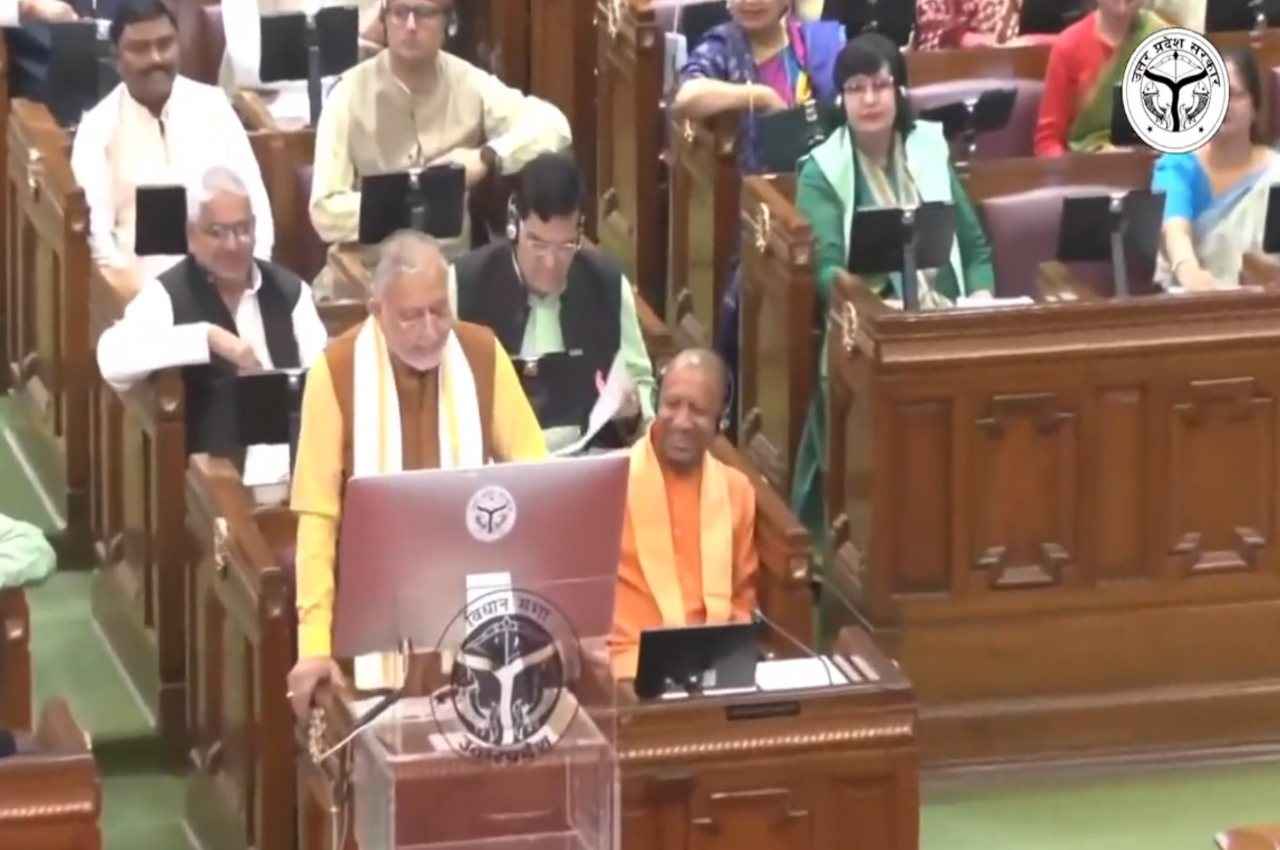 यूपी सरकार के वित्त मंत्री सुरेश खन्ना ने अनुपूरक बजट पेश किया। फाइल फोटो