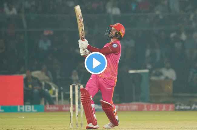 colin munro brilliant batting hit a six