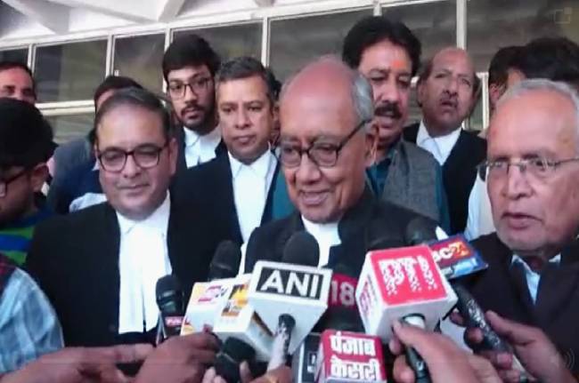 digvijay singh gets bail in defamation case