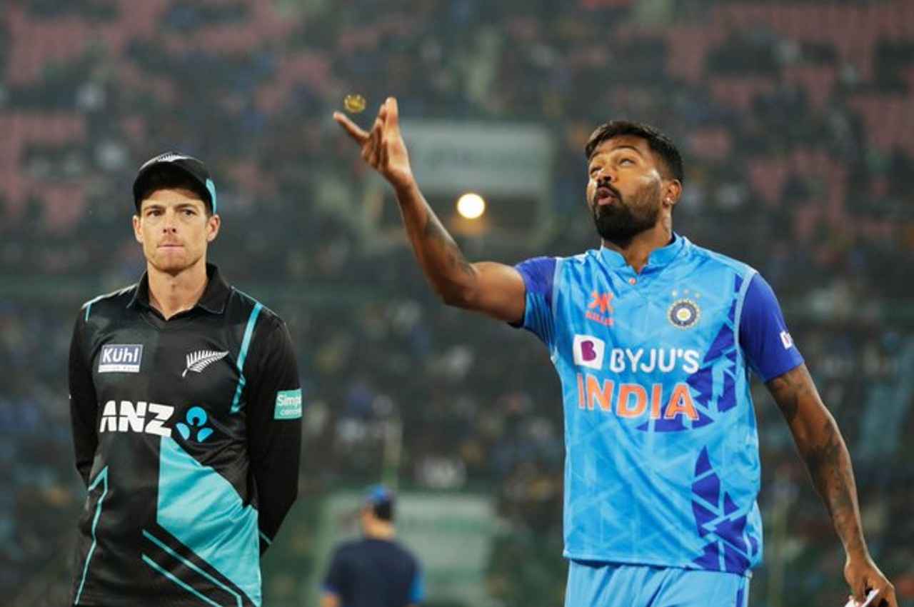 IND vs NZ: हार्दिक पांड्या ने जीता टॉस, पहले बैटिंग करेगी टीम इंडिया