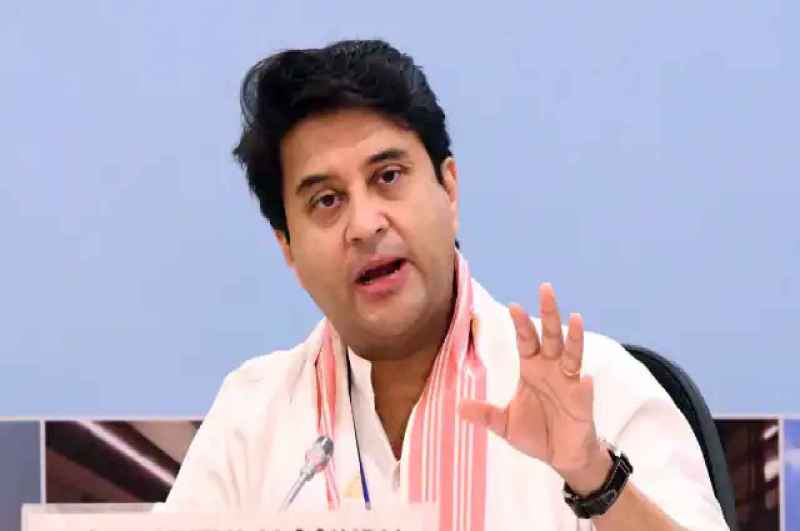 jyotiraditya scindia attacks on congress kamalnath digvijay singh