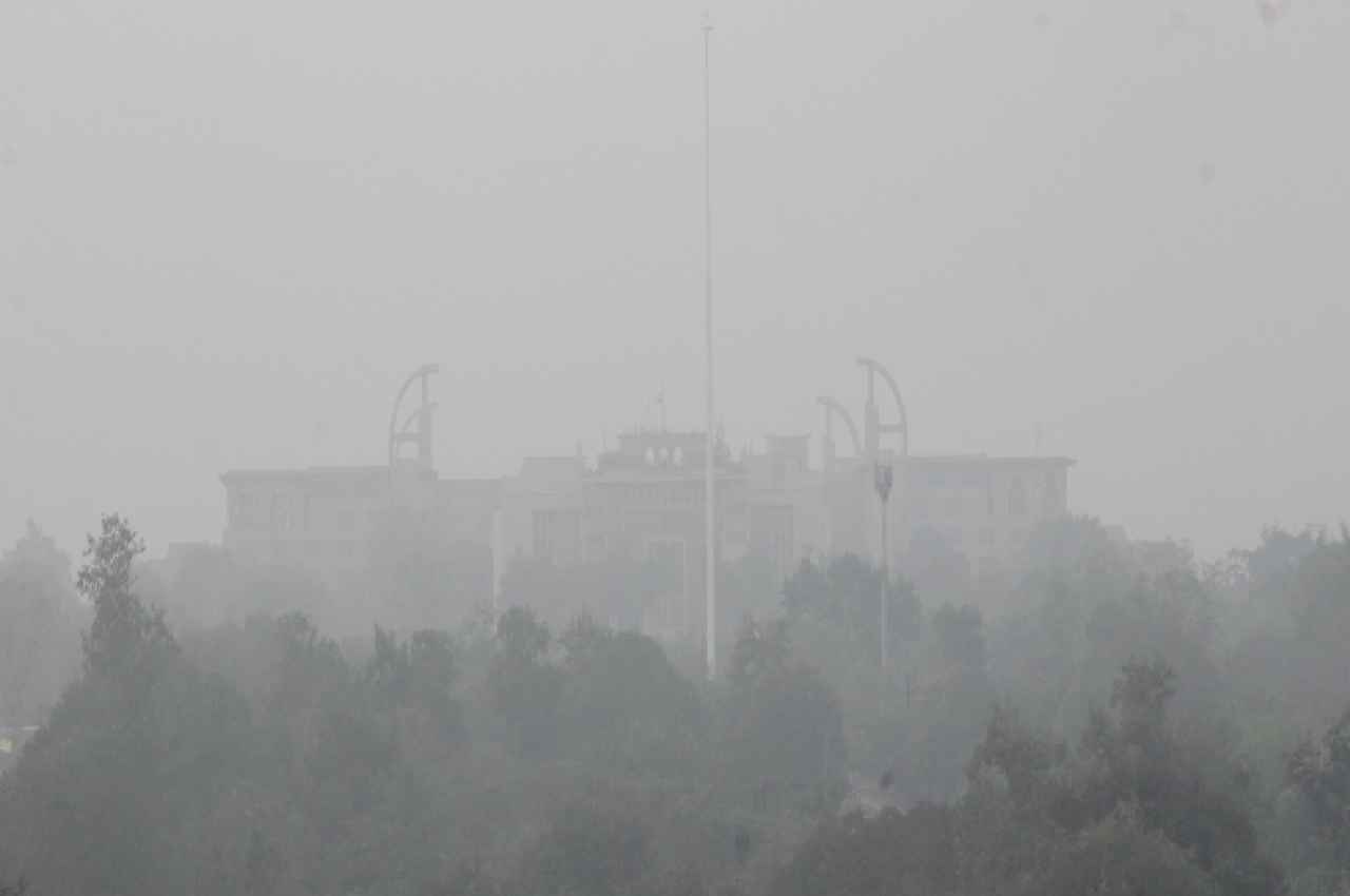 MP Weather: मध्य प्रदेश में बदला हवा का रुख, छाए रहेंगे बादल हल्की बारिश के आसार