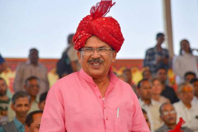 BJP MLA Vasudev Devnani, Infighting Politics in Rajasthan, Ashok Gehlot Vs Sachin Pilot, jaipur, Rajasthan News, Rajasthan CM Ashok Gehlot, Sachin Pilot News, Congress News, Sonia Gandhi, Rahul Gandhi