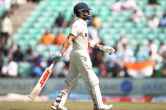 virat kohli out controversial decision umpire nitin menon