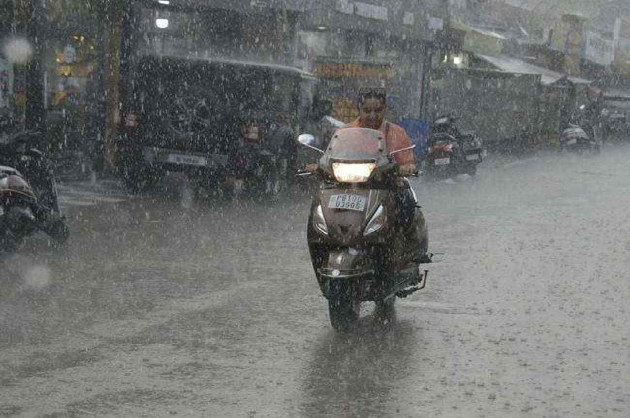 Weather Update: बिजली के साथ गरजेंगे बादल, इन राज्यों में दो दिन होगी भारी बारिश! IMD अलर्ट जारी