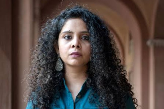 राणा आय्यूब Supreme Court, Rana Ayyub, money laundering case, Ghaziabad court, summons