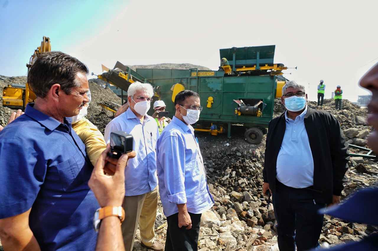 सीएम अरविंद केजरीवाल का बड़ा ऐलान, दिसंबर तक खत्म होगा ओखला से कूड़े का पहाड़