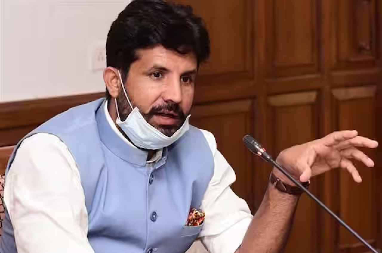 'वारिस पंजाब दे' के चीफ अमृतपाल और समर्थकों को गिरफ्तार करो, वरना... पंजाब कांग्रेस का पुलिस को अल्टीमेटम