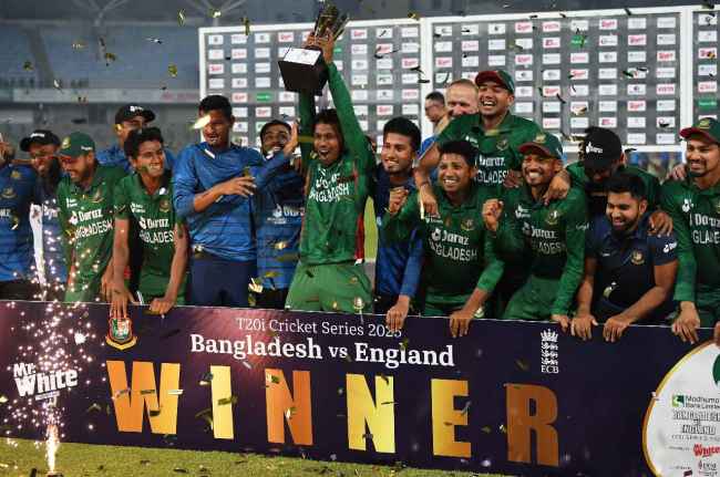 Bangladesh white washed World Champions England