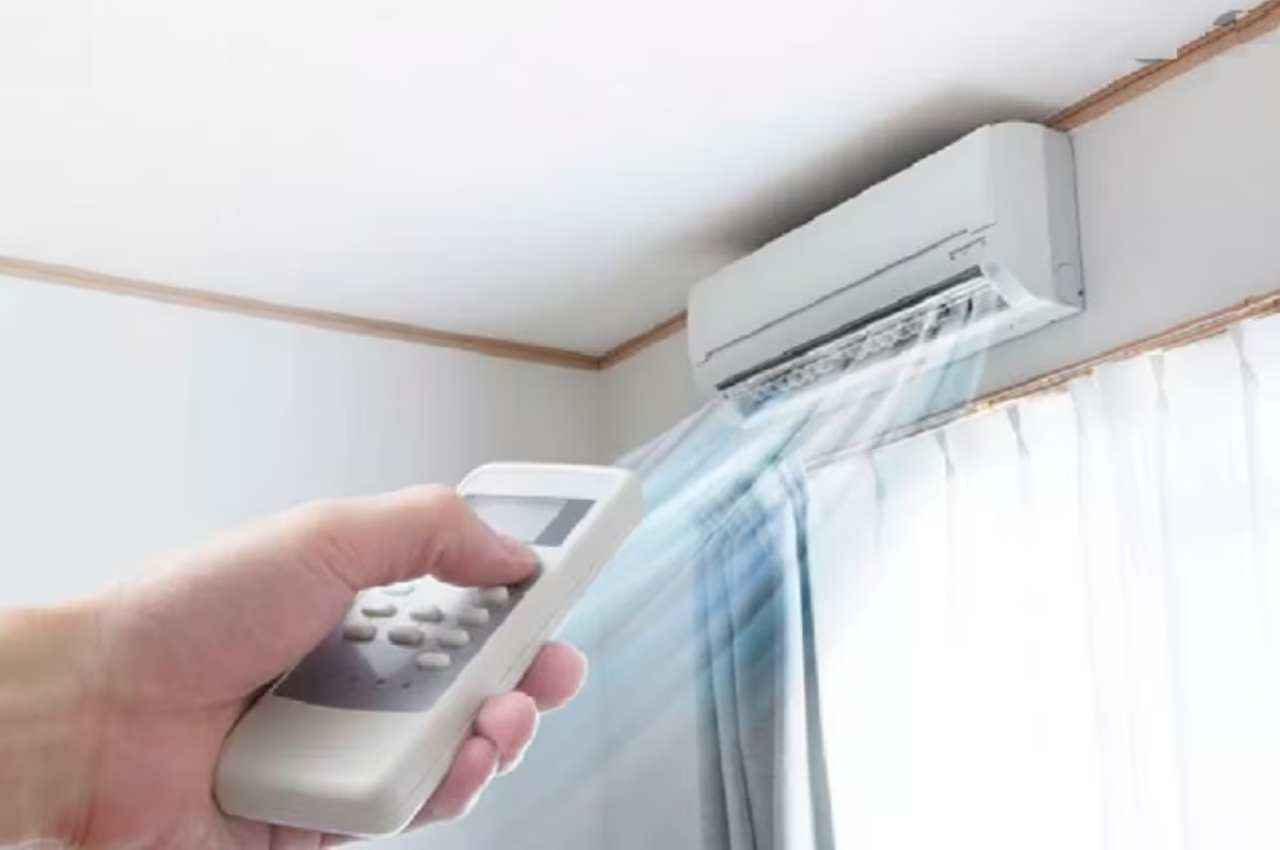 Cheapest AC: बजट पर नहीं होगा कोई असर! ये है सबसे सस्ता स्प्लिट एसी, जानिए खासियत और कीमत